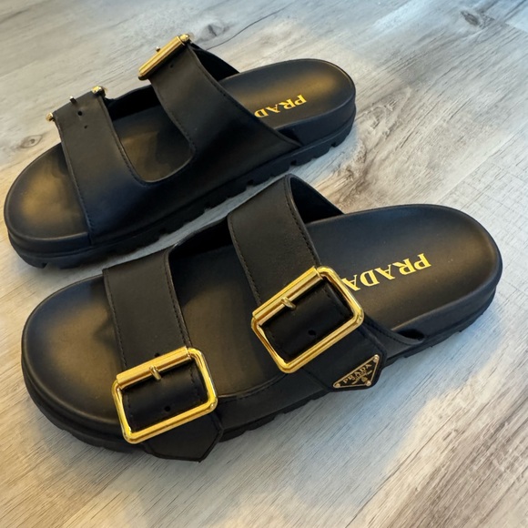 Prada Black Leather Logo Sandal Gold Brass Buckle Slide - Picture 1 of 9
